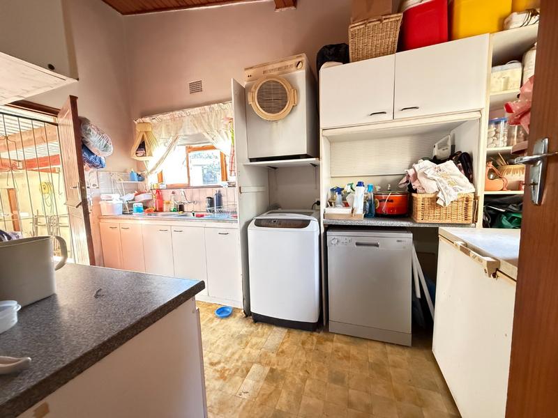 4 Bedroom Property for Sale in Bergzicht Western Cape